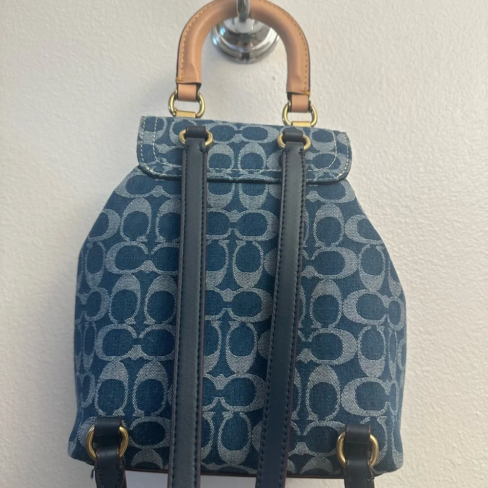 Coach Backpack Signature Denim - Picture 2 of 5